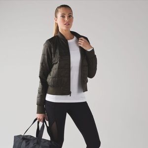 Olive non stop bomber lululemon